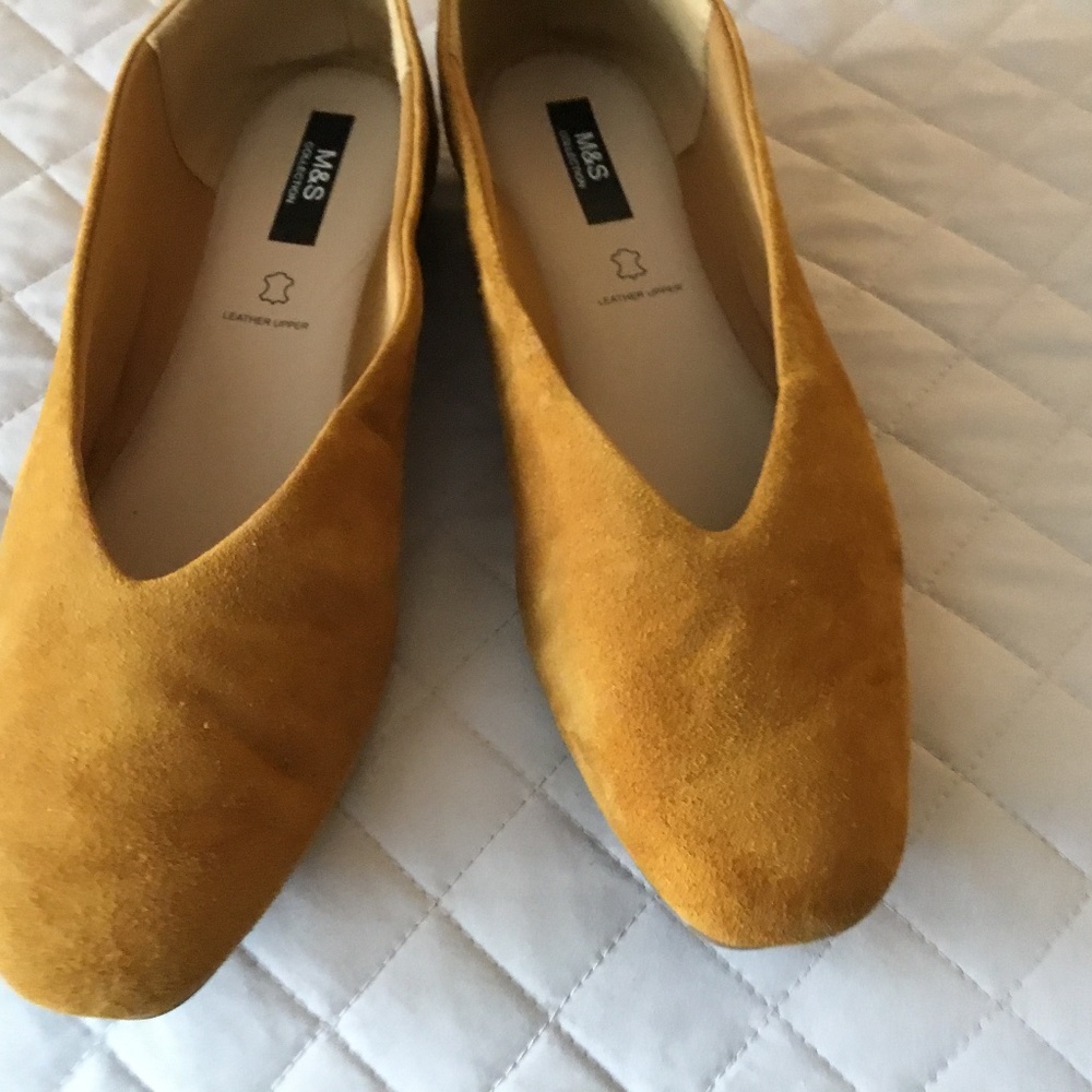 Women’s suede shoes